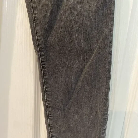 Madewell Roadtripper 9’ Midrise Supersoft Jeans In Ashmont Wash MB385 Size 28 - Picture 2 of 8